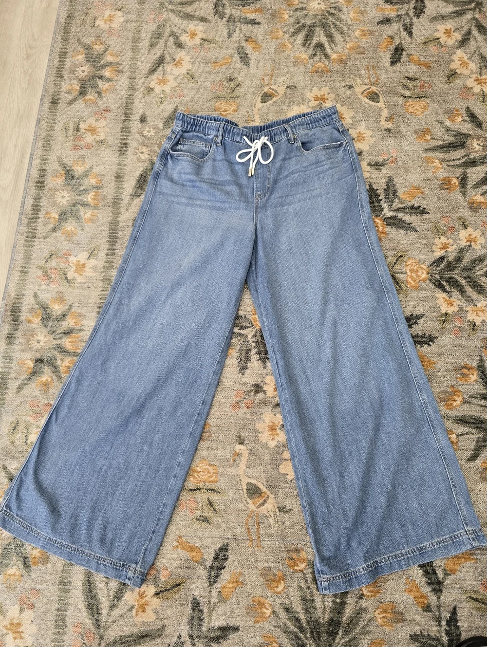Wide Leg Light Blue Drawstring Jeans - Picture 11 of 11